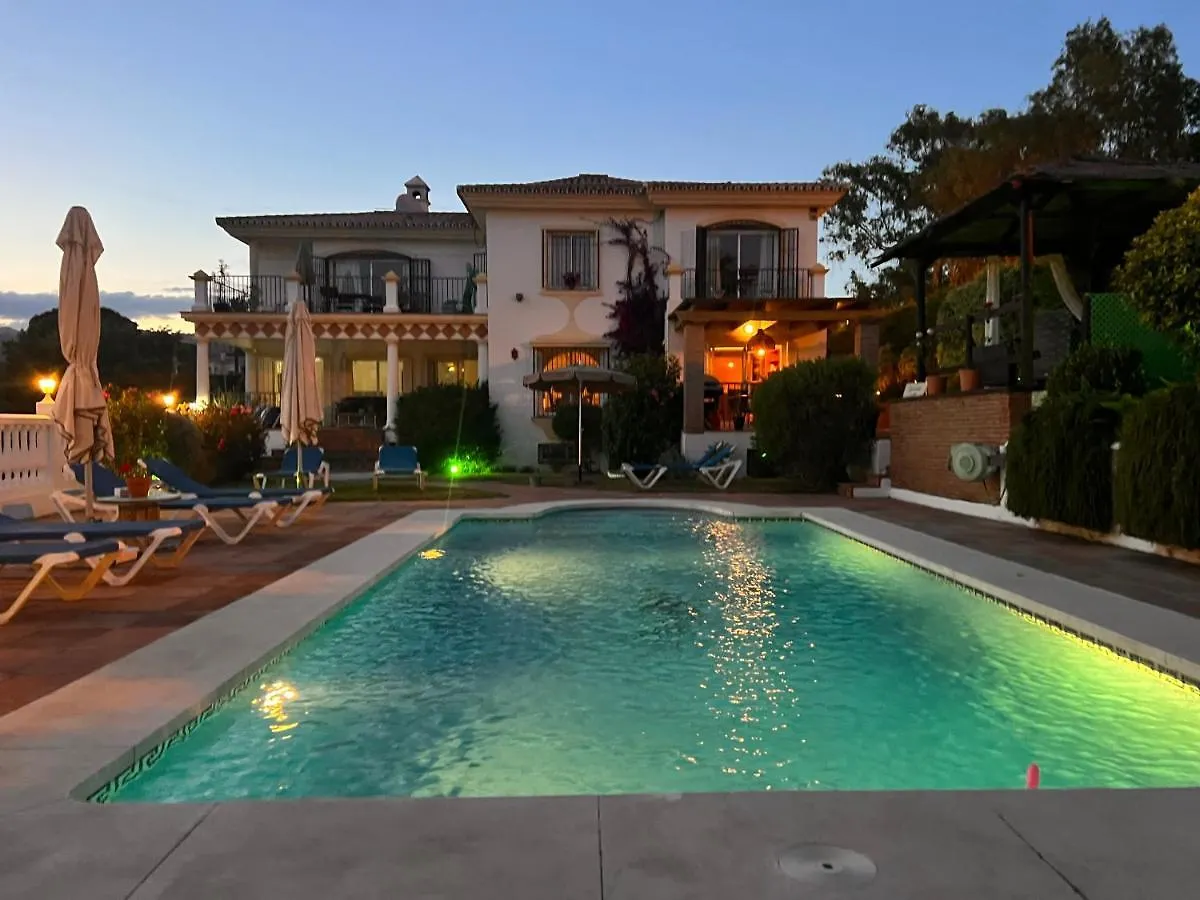 Bed & Breakfast B&B Villa Michieli Marbella